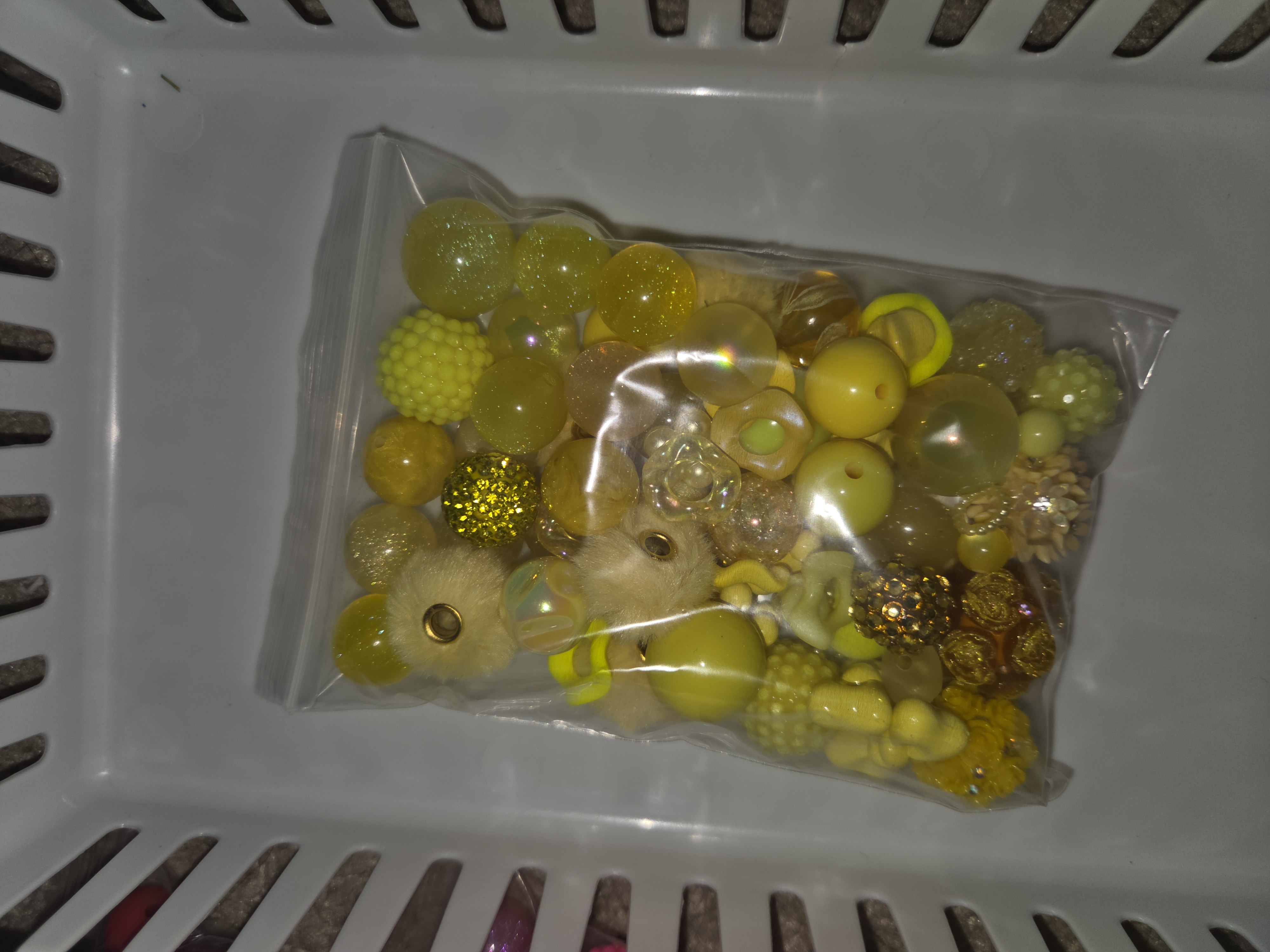 Yellow bead mix